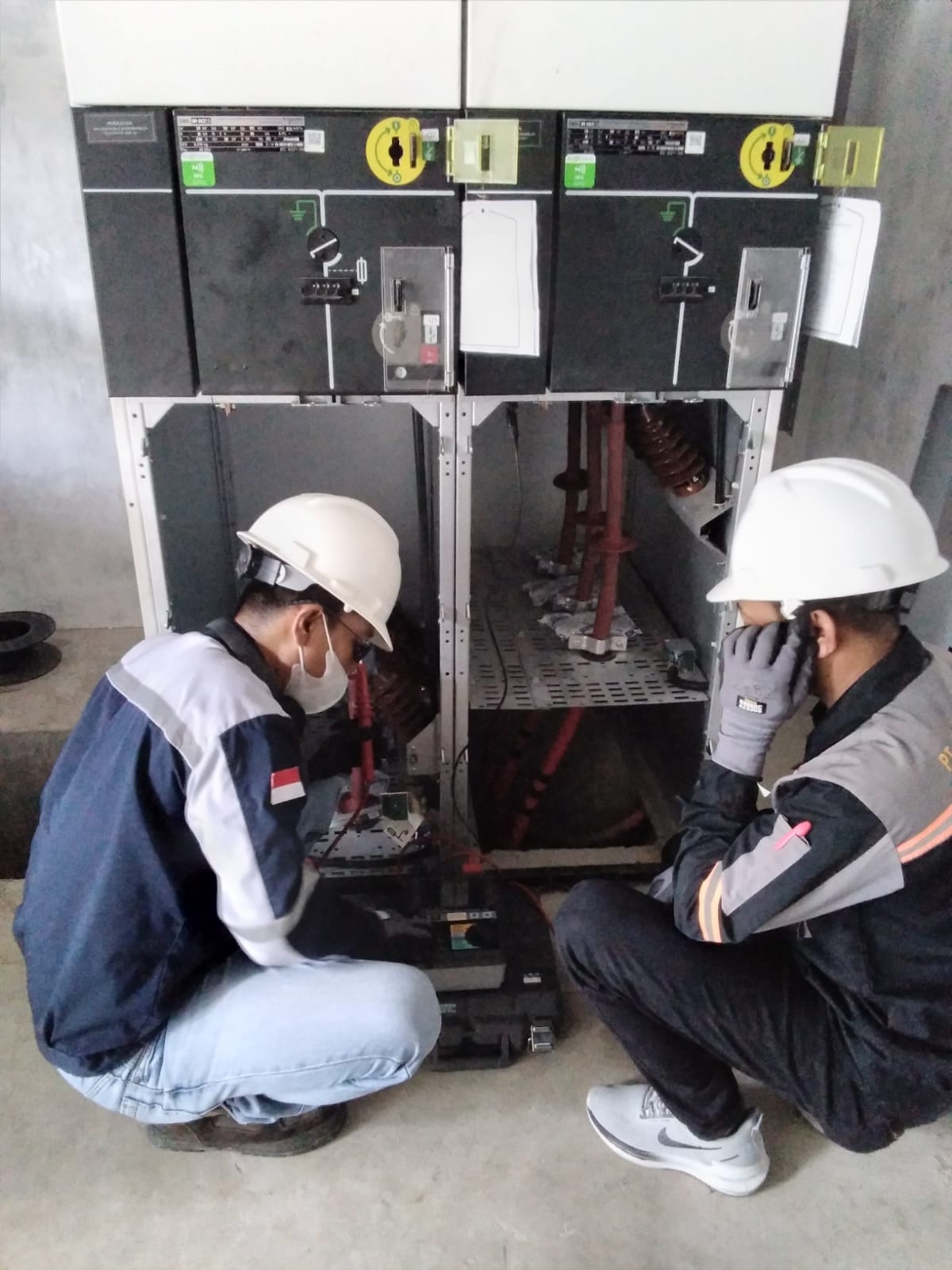 Panel listrik cubicle